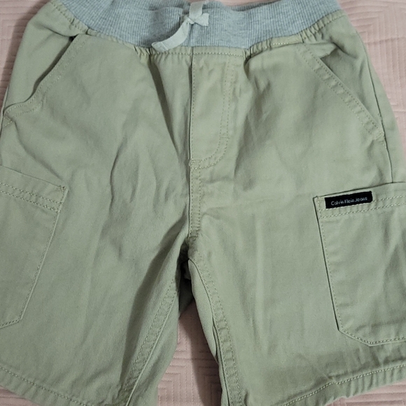 Short - Picture 2 of 2